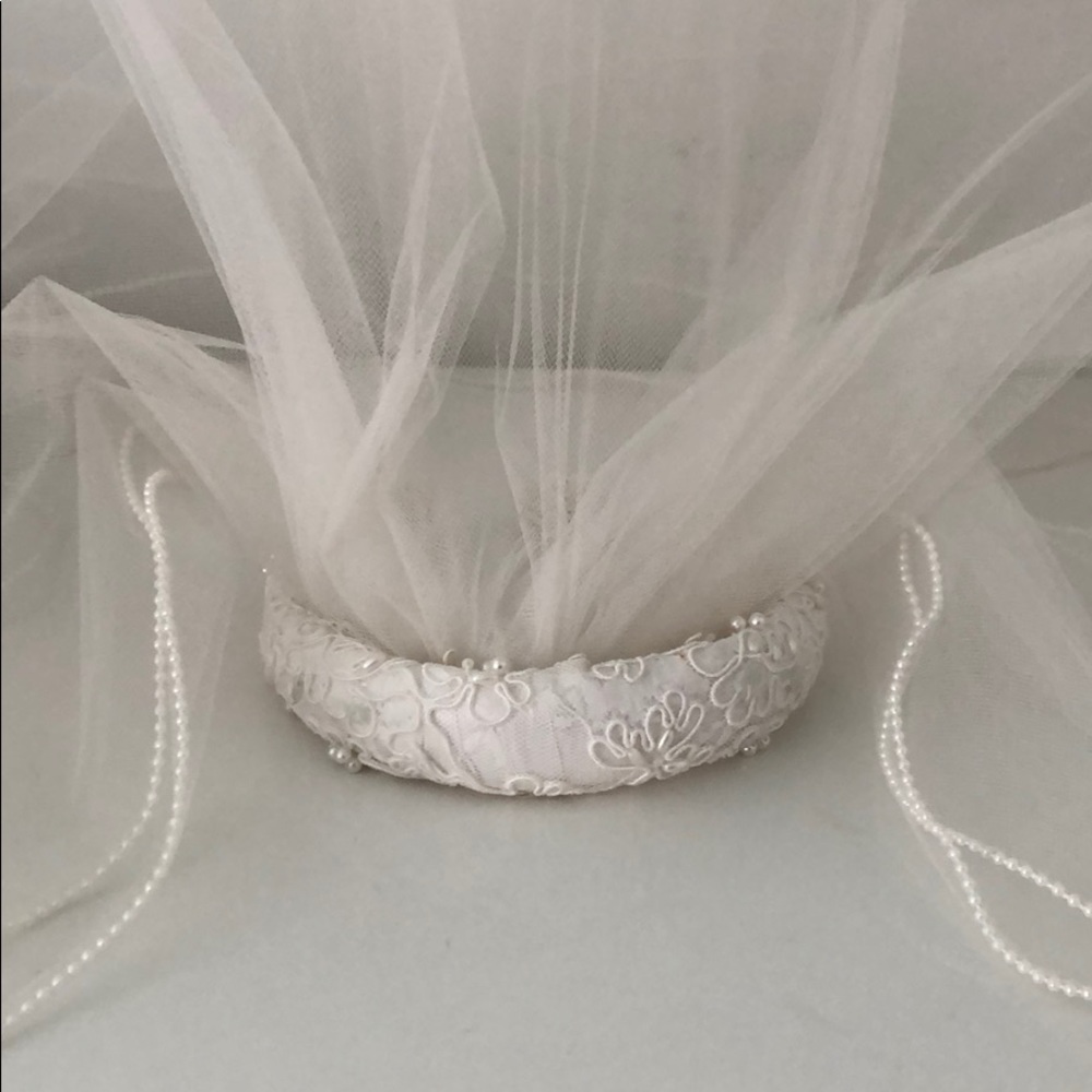 COMMUNION HEADPIECE PEARL BEADING EMBROIDERY